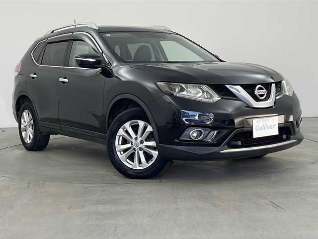 日産 エクストレイル 20X エマージェンシーブレーキ 兵庫県 2015(平27)年 7.3万km ダイヤモンドブラック ・エマージェンシーブレーキ/・車線逸脱警報/・フロントリアソナー/・進入禁止警報/・純正8インチSDナビ＆フルセグ＆BT＆DVD/・バックカメラ/・カプロンシート/・前席シートヒーター/・ビルトインETC/・アイドリングストップ/・横滑り防止装置/・革巻きステアリング/・LEDライト/・フォグ/・オートライト/・純正フロアマット/・スマートキー/・プッシュスタート/・純正17インチアルミホイール/・ドアバイザー/・電動格納ミラー