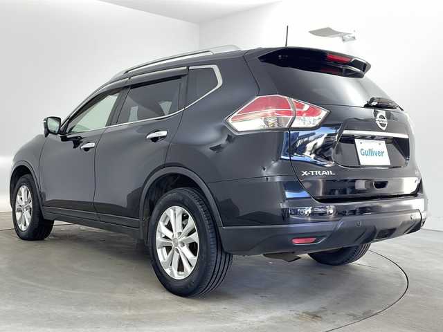 日産 エクストレイル 20X エマージェンシーブレーキ 兵庫県 2015(平27)年 7.3万km ダイヤモンドブラック ・エマージェンシーブレーキ/・車線逸脱警報/・フロントリアソナー/・進入禁止警報/・純正8インチSDナビ＆フルセグ＆BT＆DVD/・バックカメラ/・カプロンシート/・前席シートヒーター/・ビルトインETC/・アイドリングストップ/・横滑り防止装置/・革巻きステアリング/・LEDライト/・フォグ/・オートライト/・純正フロアマット/・スマートキー/・プッシュスタート/・純正17インチアルミホイール/・ドアバイザー/・電動格納ミラー