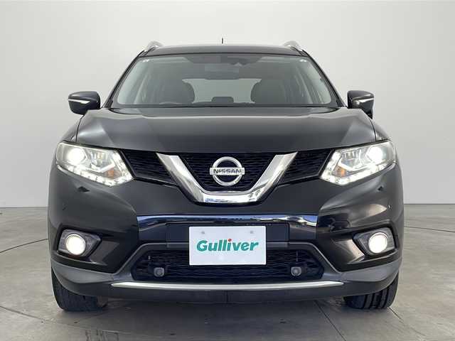 日産 エクストレイル 20X エマージェンシーブレーキ 兵庫県 2015(平27)年 7.3万km ダイヤモンドブラック ・エマージェンシーブレーキ/・車線逸脱警報/・フロントリアソナー/・進入禁止警報/・純正8インチSDナビ＆フルセグ＆BT＆DVD/・バックカメラ/・カプロンシート/・前席シートヒーター/・ビルトインETC/・アイドリングストップ/・横滑り防止装置/・革巻きステアリング/・LEDライト/・フォグ/・オートライト/・純正フロアマット/・スマートキー/・プッシュスタート/・純正17インチアルミホイール/・ドアバイザー/・電動格納ミラー