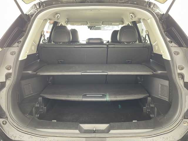 日産 エクストレイル 20X エマージェンシーブレーキ 兵庫県 2015(平27)年 7.3万km ダイヤモンドブラック ・エマージェンシーブレーキ/・車線逸脱警報/・フロントリアソナー/・進入禁止警報/・純正8インチSDナビ＆フルセグ＆BT＆DVD/・バックカメラ/・カプロンシート/・前席シートヒーター/・ビルトインETC/・アイドリングストップ/・横滑り防止装置/・革巻きステアリング/・LEDライト/・フォグ/・オートライト/・純正フロアマット/・スマートキー/・プッシュスタート/・純正17インチアルミホイール/・ドアバイザー/・電動格納ミラー