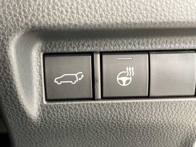 トヨタ ハリアー ハイブリッド Z レザーパッケージ 栃木県 2024(令6)年 1.5万km プラチナホワイトパールマイカ 純正メモリナビ/（フルセグTV/Bluetooth/USB）/禁煙車　/バックカメラ　/ＪＢＬサウンドシステム　/本革シート　/トヨタセーフティセンス　/コーナーセンサー　/ＥＴＣ２．０　/パワーシート　/シートヒーター　/シートエアコン　/デジタルインナーミラー/オートライト/LEDヘッドライト/フォグランプ/スマートキー/プッシュスタート/ステアリングスイッチ/革巻きステアリング/ウインカーミラー/電動格納ミラー/純正アルミホイール/純正フロアマット