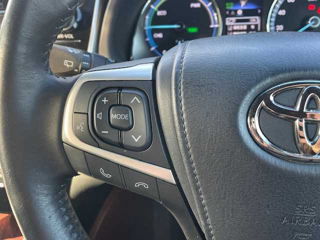 トヨタ ハリアー ハイブリッド プレミアム 静岡県 2016(平28)年 3.7万km スパークリングブラックパールクリスタルシャイン ●9インチ純正ナビ/(フルセグ/CD/DVD/Bluetooth/AUX)/(510137)/●レザーシート/●前席パワーシート/(運転席シートメモリ付き)/●前席シートヒーター/●バックカメラ/●クルーズコントロール/●プリクラッシュセーフティ/●レーンキープアシスト/●LEDヘッドライト＆フォグランプ/●オートライト/●オートマチックハイビーム/●コンビステアリング/●ステアリングスイッチ/●チルト＆テレスコピック/●ETC/●パワーバックドア/●JBLサウンドシステム/●ツインサンルーフ/●電動格納ウィンカーミラー/●スマートキー/●プッシュスタート/●ドアバイザー/●純正フロアマット/●純正18インチアルミホイール/●ダブル+サイド+カーテンSRS+ABS