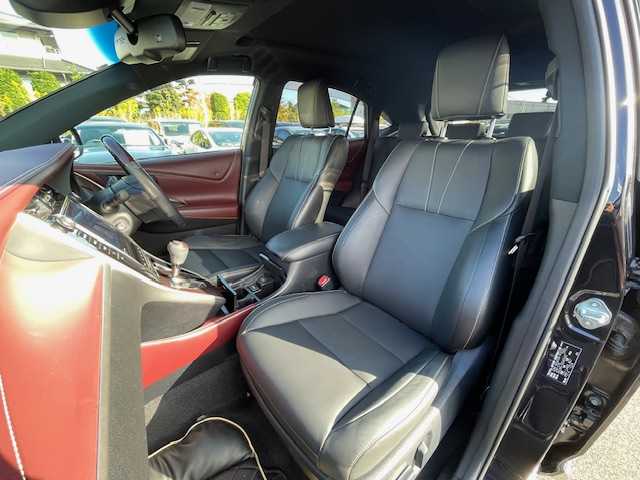 トヨタ ハリアー ハイブリッド プレミアム 静岡県 2016(平28)年 3.7万km スパークリングブラックパールクリスタルシャイン ●9インチ純正ナビ/(フルセグ/CD/DVD/Bluetooth/AUX)/(510137)/●レザーシート/●前席パワーシート/(運転席シートメモリ付き)/●前席シートヒーター/●バックカメラ/●クルーズコントロール/●プリクラッシュセーフティ/●レーンキープアシスト/●LEDヘッドライト＆フォグランプ/●オートライト/●オートマチックハイビーム/●コンビステアリング/●ステアリングスイッチ/●チルト＆テレスコピック/●ETC/●パワーバックドア/●JBLサウンドシステム/●ツインサンルーフ/●電動格納ウィンカーミラー/●スマートキー/●プッシュスタート/●ドアバイザー/●純正フロアマット/●純正18インチアルミホイール/●ダブル+サイド+カーテンSRS+ABS