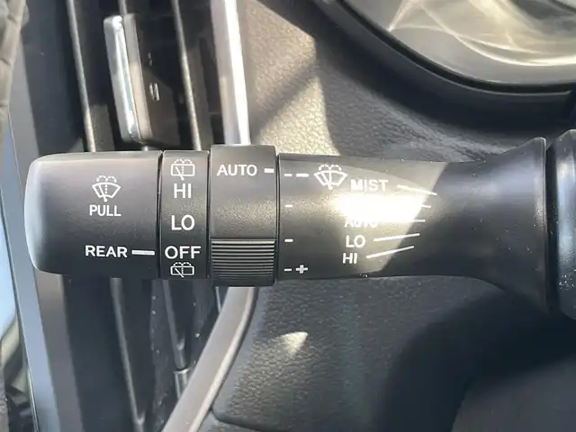 スバル フォレスター ハイブリッド アドバンス 和歌山県 2022(令4)年 1.3万km クリスタルホワイトP 純正ナビ（CN-FX800D）/バック・カメラ/フルセグTV/TVキャンセラー/（AM/FM/CD/DVD/BT/Bluray）/横滑り防止/BSM/衝突軽減ブレーキ/レーダークルコン/レーンキープアシスト/ビルトインETC/ドライブレコーダー/デジタルインナーミラー/シートヒーター/シートメモリー/パワーシート/ステアリングヒーター/パドルシフト/ハーフレザーシート/オートライト/電動リアゲート/