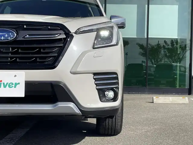 スバル フォレスター ハイブリッド アドバンス 和歌山県 2022(令4)年 1.3万km クリスタルホワイトP 純正ナビ（CN-FX800D）/バック・カメラ/フルセグTV/TVキャンセラー/（AM/FM/CD/DVD/BT/Bluray）/横滑り防止/BSM/衝突軽減ブレーキ/レーダークルコン/レーンキープアシスト/ビルトインETC/ドライブレコーダー/デジタルインナーミラー/シートヒーター/シートメモリー/パワーシート/ステアリングヒーター/パドルシフト/ハーフレザーシート/オートライト/電動リアゲート/