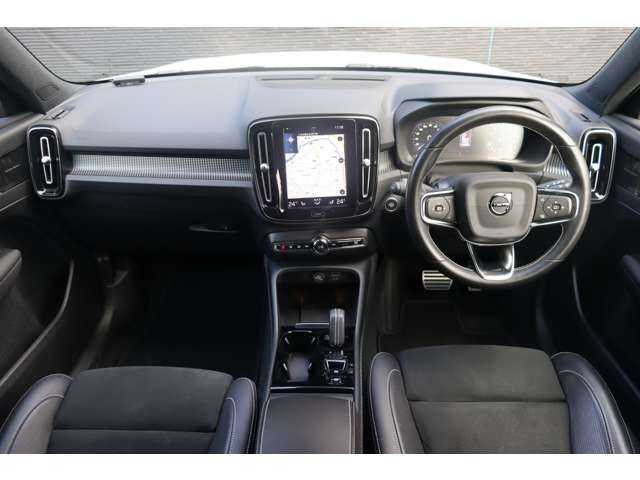 ボルボ ボルボ ＸＣ４０ B4 AWD Rデザイン 大分県 2020(令2)年 6.4万km クリスタルホワイトP ＩＮＴＥＬＬＩＳＡＦＥ/アダプティブクルーズコントロール/harman/kardonプレミアムサウンド/純正ナビ/ＣａｒＰｌａｙ/Bluetooth/地デジ/ワイヤレス充電/３６０°カメラ/ハーフレザー/シートヒーター（全席）/パワーシート/ステアリングヒーター/LEDヘッドライト/オートハイビーム/純正１９インチＡＷ/ＥＴＣ/純正ドライブレコーダー前後