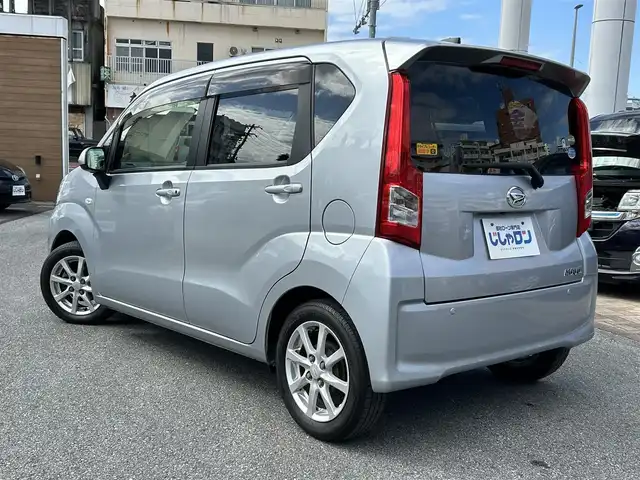 ダイハツ ムーヴ X SA 沖縄県 2015(平27)年 5.4万km ブライトシルバーメタリック (株)IDOMが運営する【じしゃロンコザ店】の自社ローン対象車両になります。こちらは現金ご利用時の価格です。自社ローンご希望の方は別途その旨お申付け下さい。/・プッシュスタート /・純正ナビ /・フルセグTV /・Bluetooth接続 /・バックカメラ /・ETC　/・前後ドライブレコーダー　/・横滑り防止装置　/・衝突被害軽減ブレーキ　/・純正フロアマット　/・純正アルミホイール　