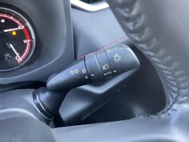 トヨタ ＲＡＶ４ アドベンチャー オフロードPKG 東京都 2021(令3)年 1.7万km スーパーホワイトⅡ 純正9インチディスプレイオーディオ/フルセグ/パノラミックビューモニター/ビルトインETC2.0/ドライブレコーダー/ルーフレール/パワーシート/LEDヘッドライト/スマートキー/Toyota Safety Sense/・プリクラッシュセーフティ/・レーントレーシングアシスト/・レーダークルーズコントロール/・オートマチックハイビーム/・ブラインドスポットモニター/・コーナーセンサー