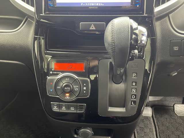 スズキ ソリオ バンディット HV MV Dカメラ ブレーキS 茨城県 2015(平27)年 5.8万km ファーベントレッド/スーパーブラックパール 禁煙車/社外ナビ/・フルセグTV/・CD/・DVD/・Bluetooth/バックカメラ/両側電動スライドドア/ETC/スマートキー/衝突被害軽減ブレーキ/クルーズコントロール/レーンキープアシスト/フロントフォグライト