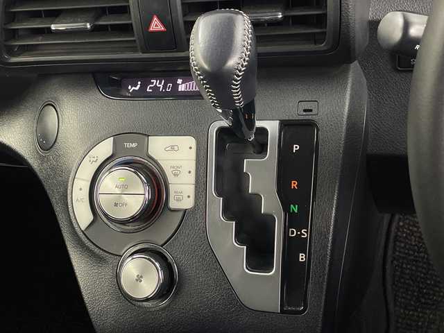 トヨタ シエンタ G セーフティエディションⅡ 埼玉県 2021(令3)年 3.6万km ブラックマイカ 純正ナビ　/ビルトインＥＴＣ２．０　/前後ドライブレコーダー　/バックカメラ　/前席シートヒーター　/両側パワースライドドア　/衝突軽減ブレーキ　/レーンキープアシスト　/オートマチックハイビーム/ステアリングヒーター/LEDヘッドライト/横滑り防止措置　/純正フロアマット/ステアリングリモコン/アイドリングストップ/プッシュスタート