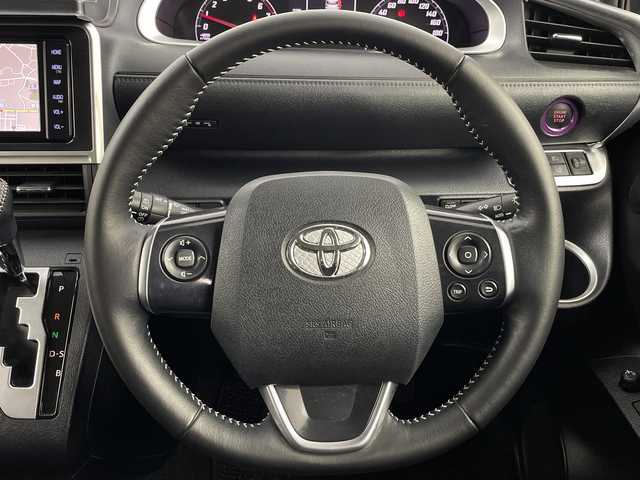 トヨタ シエンタ G セーフティエディションⅡ 埼玉県 2021(令3)年 3.6万km ブラックマイカ 純正ナビ　/ビルトインＥＴＣ２．０　/前後ドライブレコーダー　/バックカメラ　/前席シートヒーター　/両側パワースライドドア　/衝突軽減ブレーキ　/レーンキープアシスト　/オートマチックハイビーム/ステアリングヒーター/LEDヘッドライト/横滑り防止措置　/純正フロアマット/ステアリングリモコン/アイドリングストップ/プッシュスタート