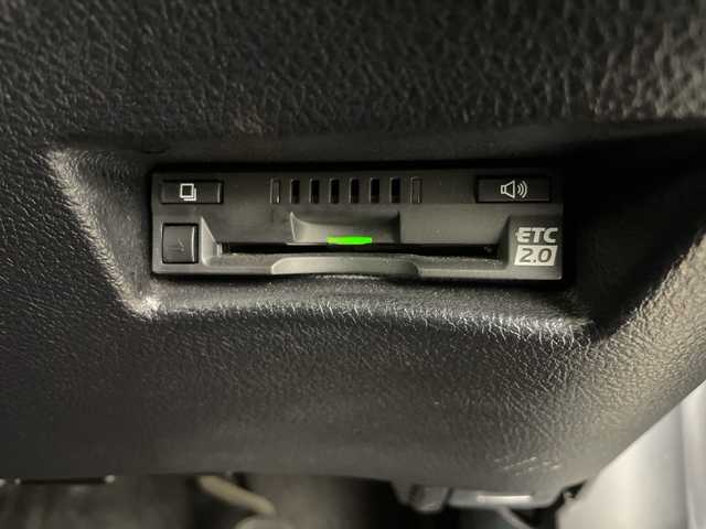 トヨタ シエンタ G セーフティエディションⅡ 埼玉県 2021(令3)年 3.6万km ブラックマイカ 純正ナビ　/ビルトインＥＴＣ２．０　/前後ドライブレコーダー　/バックカメラ　/前席シートヒーター　/両側パワースライドドア　/衝突軽減ブレーキ　/レーンキープアシスト　/オートマチックハイビーム/ステアリングヒーター/LEDヘッドライト/横滑り防止措置　/純正フロアマット/ステアリングリモコン/アイドリングストップ/プッシュスタート