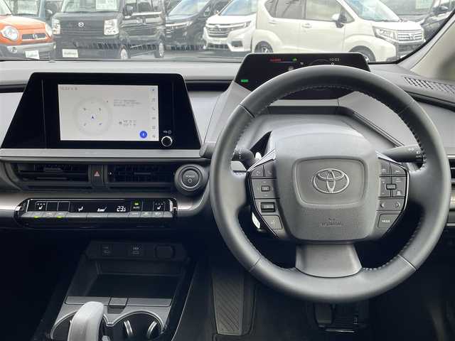 トヨタ プリウス G 島根県 2023(令5)年 0.6万km アティチュードブラックマイカ トヨタセーフティセンス/純正ディスプレイオーディオ/フルセグTV/Bluetooth/USB/パノラミックビューモニター/レーダークルーズコントロール/LEDオートライト/オートマチックハイビーム /クリアランスソナー/BSM/ビルトインETC2.0/純正19インチアルミホイール/純正フロアマット/純正ドアバイザー/スマートキー/プッシュスタート