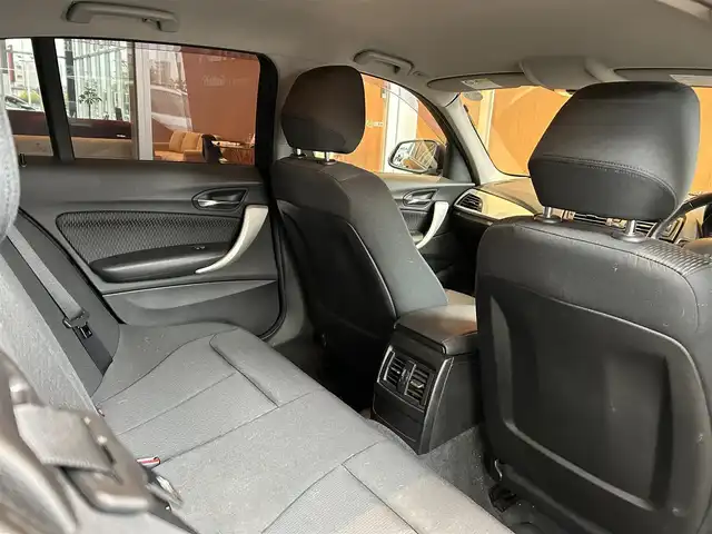 ＢＭＷ １１６ｉ 宮城県 2012(平24)年 13.2万km サファイアブラックP 純正ナビ/社外フルセグTV/ETC/ブラックキドニーグリル（純正グリル有り）/ドアバイザー/オートライト/社外16インチAW