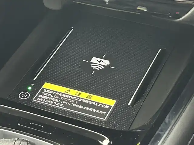 ホンダ ヴェゼル ハイブリッド e:HEV Z 福岡県 2025(令7)年 0.1万km未満 プラチナホワイトパール 登録済未使用車　/純正ナビ　/バックカメラ　/ビルトインＥＴＣ２．０　/置くだけ充電　/ＡＣＣ　/コーナーセンサー　/衝突軽減　/レーンキープ　/踏み間違い防止　/ＢＳＭ　/パドルシフト　/パワーリアゲート　/シートヒーター