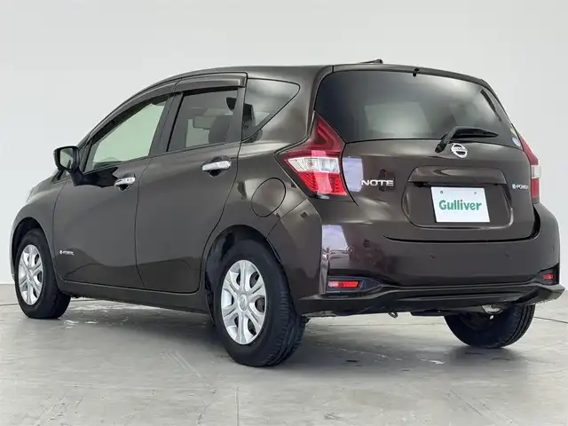 日産 ノート e－パワー X 愛知県 2017(平29)年 6.9万km インペリアルアンバーP 純正ナビ　/（フルセグ/BT/CD/DVD） /全方位モニター　/衝突軽減システム　/コーナーセンサー　/レーンキープアシスト　/オートライト　/電動格納ミラー　/ドライブレコーダー　/純正ホイールキャップ　/純正フロアマット　/スマートキー