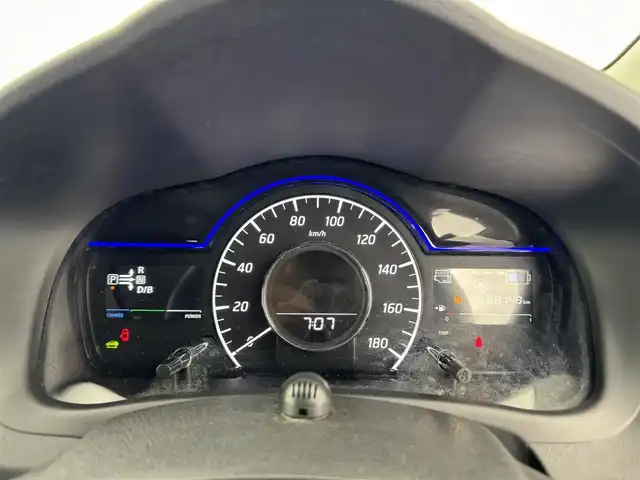 日産 ノート e－パワー X 愛知県 2017(平29)年 6.9万km インペリアルアンバーP 純正ナビ　/（フルセグ/BT/CD/DVD） /全方位モニター　/衝突軽減システム　/コーナーセンサー　/レーンキープアシスト　/オートライト　/電動格納ミラー　/ドライブレコーダー　/純正ホイールキャップ　/純正フロアマット　/スマートキー