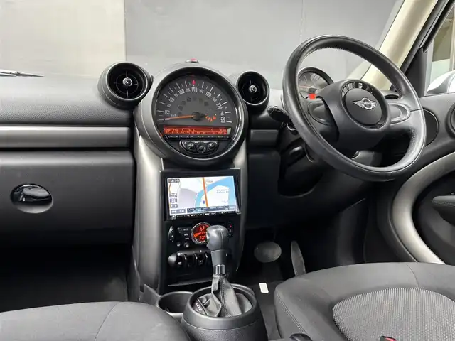 ＭＩＮＩ ミニ クロスオーバー クーパー D 和歌山県 2016(平28)年 6.7万km 黒 ワンオーナー　/フルセグＴＶ　/純１７ｉｎｃＡＷ　/ドライブレコーダー　/Ｂｌｕｅｔｏｏｔｈオーディオ　/キーレス　/ＨＩＤライト　/ＥＴＣ