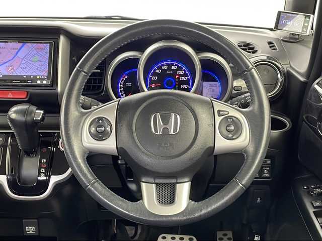 ホンダ Ｎ ＢＯＸ モデューロ X G ターボP 新潟県 2014(平26)年 6.6万km プレミアムホワイトパール 社外メモリナビ(AVIC-MRZ066)/両側パワースライドドア/キセノンライト/クルーズコントロール/ETC/フルセグTV/モデューロ純正フロアマット/ターボ/ツートンカラー/社外レーダー(ZERO 302V)/パドルシフト/ルーフキャリアー(TERZO)/スマートキー
