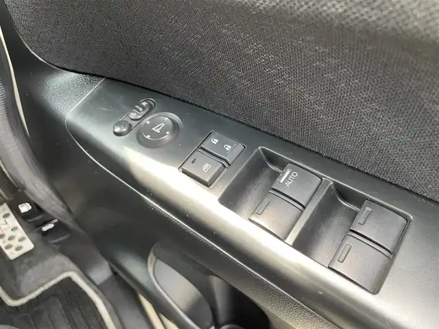 ホンダ Ｎ ＢＯＸ モデューロ X G ターボP 大阪府 2014(平26)年 6.7万km プレミアムホワイトパール (株)IDOMが運営する【じしゃロン東大阪店】の自社ローン専用車両になります。こちらは現金またはオートローンご利用時の価格です。自社ローンご希望の方は別途その旨お申付け下さい/社外メモリナビ(AVIC-MRZ066)/両側パワースライドドア/キセノンライト/クルーズコントロール/ETC/フルセグTV/モデューロ純正フロアマット/ターボ/ツートンカラー/社外レーダー(ZERO 302V)/パドルシフト/ステアリングスイッチ/ルーフキャリアー(TERZO)/スマートキー