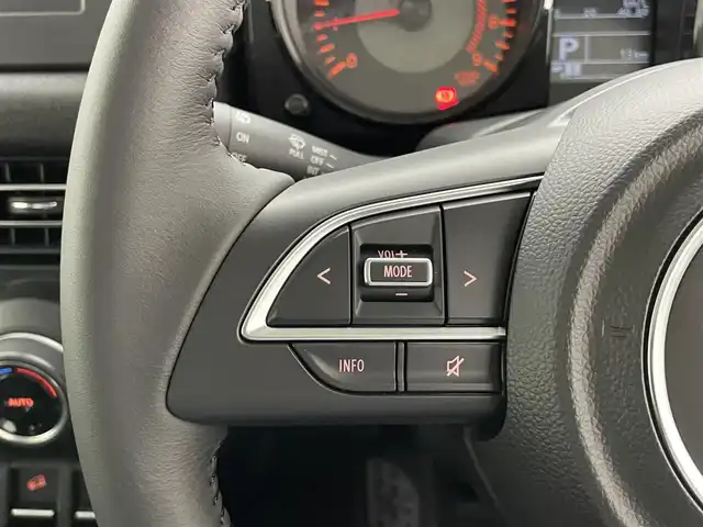 スズキ ジムニー XC 愛知県 2025(令7)年 0.1万km未満 ジャングルグリーン 届出済未使用車　シートヒーター　クルーズコントロール　スズキセーフティサポート　衝突軽減装置　ＬＥＤヘッドライト　オートライト　フォグランプ　車線逸脱警報　背面タイヤ　リヤパーキングセンサー　禁煙車
