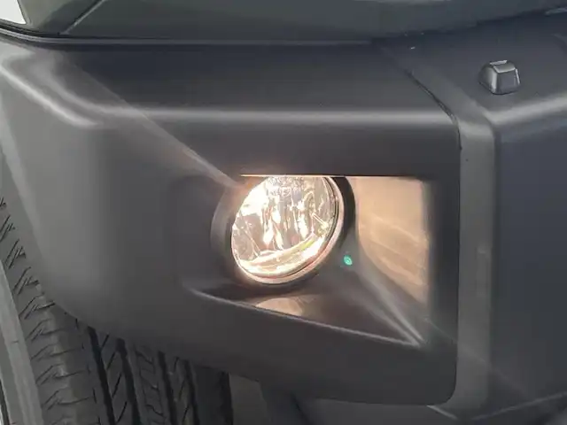 スズキ ジムニー XC 愛知県 2025(令7)年 0.1万km未満 ジャングルグリーン 届出済未使用車　シートヒーター　クルーズコントロール　スズキセーフティサポート　衝突軽減装置　ＬＥＤヘッドライト　オートライト　フォグランプ　車線逸脱警報　背面タイヤ　リヤパーキングセンサー　禁煙車