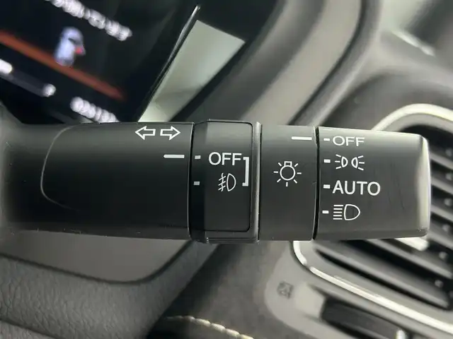 ホンダ ヴェゼル ハイブリッド RS ホンダセンシング 埼玉県 2020(令2)年 2.7万km プレミアムクリスタルブルークリスタル 純8型ナビ Bカメラ 温シート ドラレコ ETC　CD　DVD　BT　ハーフレザーシート　レーダークルーズコントロール　レーンアシスト　LEDヘッドライト　オートライト　オートハイビーム　スペアキー