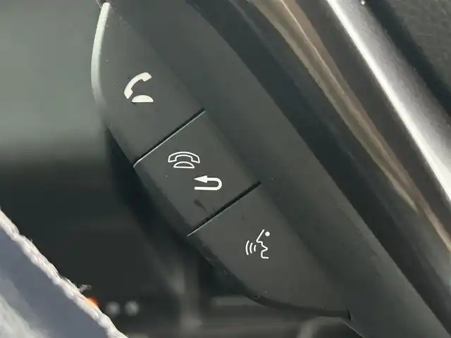 ホンダ ヴェゼル ハイブリッド RS ホンダセンシング 埼玉県 2020(令2)年 2.7万km プレミアムクリスタルブルークリスタル 純8型ナビ Bカメラ 温シート ドラレコ ETC　CD　DVD　BT　ハーフレザーシート　レーダークルーズコントロール　レーンアシスト　LEDヘッドライト　オートライト　オートハイビーム　スペアキー
