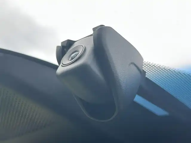 ホンダ ヴェゼル ハイブリッド RS ホンダセンシング 埼玉県 2020(令2)年 2.7万km プレミアムクリスタルブルークリスタル 純8型ナビ Bカメラ 温シート ドラレコ ETC　CD　DVD　BT　ハーフレザーシート　レーダークルーズコントロール　レーンアシスト　LEDヘッドライト　オートライト　オートハイビーム　スペアキー