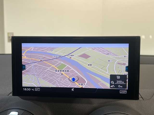 アウディ Ｑ２ 35TDIスポーツ 新潟県 2020(令2)年 3.4万km ミトスブラックメタリック ワンオーナー/バーチャルコックピット/オートマチックテールゲート/アシスタンスパッケージ/・サイドアシスト/・アクティブレーンアシスト/・トラフィックジャムアシスト/・リヤクロストラフィックアシスト/・プレセンスベーシック/・ハイビームアシスト/ナビゲーションパッケージ/・MMIナビゲーションシステム/・TVチューナー/・8スピーカー/・スマートフォンインターフェイス/・Audi connect/主要装備/ベーシックパッケージ/・デラックスオートマチックエアコンディショナー/・ルームミラー 自動防眩/・DIS（ドライバーインフォメーションシステム）/マルチファンクション/・センターアームレスト（フロント）/コンビニエンスパッケージ/・アドバンストキーシステム/・リヤビューカメラ/・アウディパーキングシステム/LEDライトパッケージ/・LEDヘッドライト/・LEDリヤダイナミックターンインディケーター/・ヘッドライトウォッシャー/・LEDインテリアライティング/ドライブレコーダー/ETC/シートヒーター/純正17インチアルミホイール