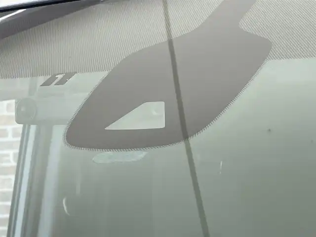 日産 セレナ ハイウェイスターVセレクションⅡ 岩手県 2018(平30)年 5.5万km ブリリアントホワイトパール ワンオーナー/４WD/アラウンドビューモニター/パーキングアシスト/ハンズフリーパワースライドドア/プロパイロット/エマージェンシーブレーキ/踏み間違い衝突防止アシスト/ハイビームアシスト/前後ソナー/横滑り防止装置/アイドリングストップ/インテリジェントルームミラー/ロールサンシェード/リヤオートエアコン/純正ナビ/（CD/DVD/フルセグ/SD/AUX/Bluetooth）/ステアリングスイッチ/ドライブレコーダー/ETC/LEDヘッドライト/純正15インチアルミホイール