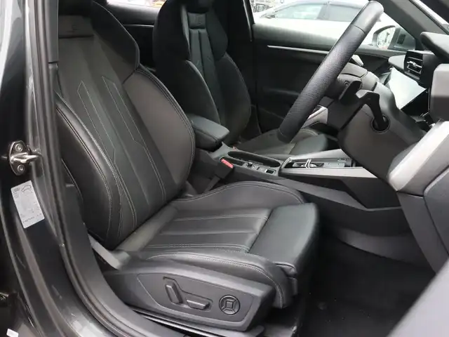 アウディ Ａ３ SB 30TFSI Sライン 宮城県 2023(令5)年 5万km デイトナグレーパールエフェクト 純正ナビ【ＢＴ／フルセグＴＶ／ＵＳＢ】/パドルシフト　/バックカメラ　/アダプティブクルーズコントロール/Audiプレセンス/レーン逸脱警告/パーキングアシスト　/レザーシート　/バーチャルコックピット　/シートヒーター(DN席)/パワーシート(DN席)　/ドライブレコーダー　/純正１８インチＡＷ/LEDヘッドライト/プッシュスタート/アドバンスドキー/MTモード付/オートライト/コーナーセンサー(前後)/ETC2.0/禁煙車