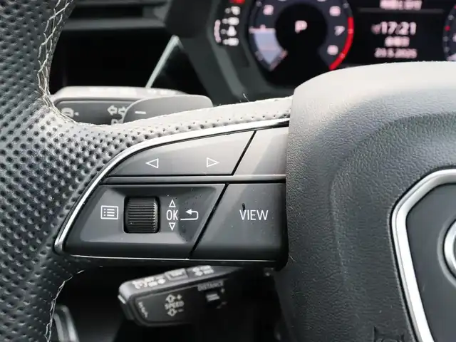 アウディ Ａ３ SB 30TFSI Sライン 宮城県 2023(令5)年 5万km デイトナグレーパールエフェクト 純正ナビ【ＢＴ／フルセグＴＶ／ＵＳＢ】/パドルシフト　/バックカメラ　/アダプティブクルーズコントロール/Audiプレセンス/レーン逸脱警告/パーキングアシスト　/レザーシート　/バーチャルコックピット　/シートヒーター(DN席)/パワーシート(DN席)　/ドライブレコーダー　/純正１８インチＡＷ/LEDヘッドライト/プッシュスタート/アドバンスドキー/MTモード付/オートライト/コーナーセンサー(前後)/ETC2.0/禁煙車
