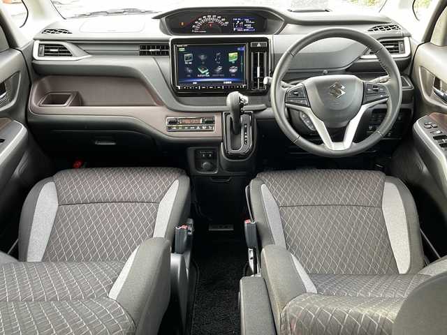 スズキ ソリオ バンディット HV MV 新潟県 2022(令4)年 1.7万km プレミアムシルバーメタリック/ブラック2トーンルーフ 4WD/純正SDナビ(CN-RZ1077)/CD/DVD/BT/フルセグテレビ/SDミュージックサーバー/ETC2.0/ドライブレコーダー/衝突被害軽減ブレーキ/レーンキープアシスト/レーダークルーズコントロール/両側パワースライドドア/シートヒーター /コーナーセンサー/ステアリングスイッチ/スマートキー/プッシュスタート/LEDヘッドライト/オートライト/オートハイビーム/フォグランプ/純正15インチアルミホイール