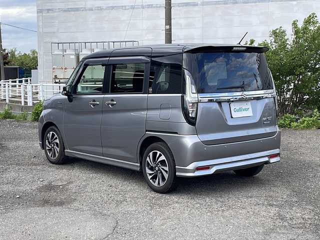 スズキ ソリオ バンディット HV MV 新潟県 2022(令4)年 1.7万km プレミアムシルバーメタリック/ブラック2トーンルーフ 4WD/純正SDナビ(CN-RZ1077)/CD/DVD/BT/フルセグテレビ/SDミュージックサーバー/ETC2.0/ドライブレコーダー/衝突被害軽減ブレーキ/レーンキープアシスト/レーダークルーズコントロール/両側パワースライドドア/シートヒーター /コーナーセンサー/ステアリングスイッチ/スマートキー/プッシュスタート/LEDヘッドライト/オートライト/オートハイビーム/フォグランプ/純正15インチアルミホイール