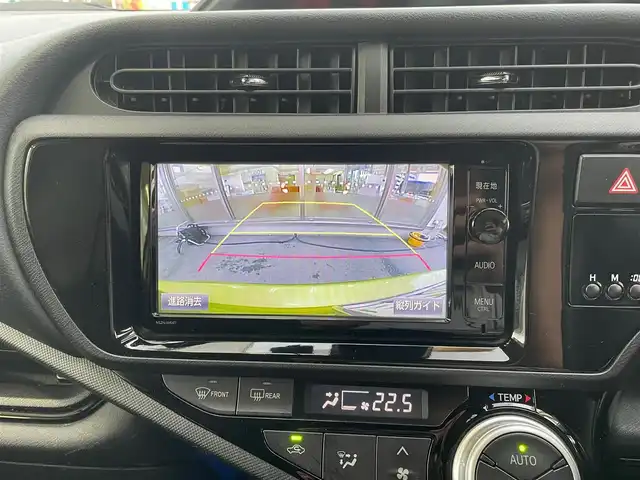 トヨタ アクア X－URBAN ソリッド 愛知県 2016(平28)年 6.3万km フレッシュグリーンマイカメタリック /当店買取/禁煙/1オーナー//純正SDナビNSZN-W64T//フルセグTV/CD/DVD/SD/Bluetooth//バックカメラ/純正ドラレコ//ハーフレザー/革巻きステア//PCS/レーンキープ//LEDヘッド/Aライト/AHB/LEDフォグ//純正16AW/純正Fマット/ドアバイザー//ビルトインETC//保証書/取説/ナビ取説/スペアキー/スマートキー