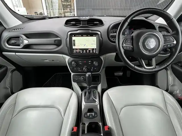 クライスラー・ジープ ジープ レネゲード リミテッド 福岡県 2021(令3)年 5.5万km 青Ｍ アダプティブクルーズコントロール/レーンキープアシスト/ブラインドスポットモニター/白革シート/前席シートヒーター/Ｕｃｏｎｎｅｃｔ　/Ａｐｐｌｅｃａｒｐｌａｙ/ａｎｄｒｏｉｄａｕｔｏ　/フルセグTV/Bluetooth/バックカメラ/LEDヘッドライト/ハンドルヒーター/ステアリングスイッチ/前後ドライブレコーダー/純正17インチアルミホイール/ETC2.0