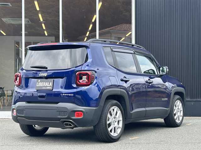 クライスラー・ジープ ジープ レネゲード リミテッド 福岡県 2021(令3)年 5.5万km 青Ｍ アダプティブクルーズコントロール/レーンキープアシスト/ブラインドスポットモニター/白革シート/前席シートヒーター/Ｕｃｏｎｎｅｃｔ　/Ａｐｐｌｅｃａｒｐｌａｙ/ａｎｄｒｏｉｄａｕｔｏ　/フルセグTV/Bluetooth/バックカメラ/LEDヘッドライト/ハンドルヒーター/ステアリングスイッチ/前後ドライブレコーダー/純正17インチアルミホイール/ETC2.0