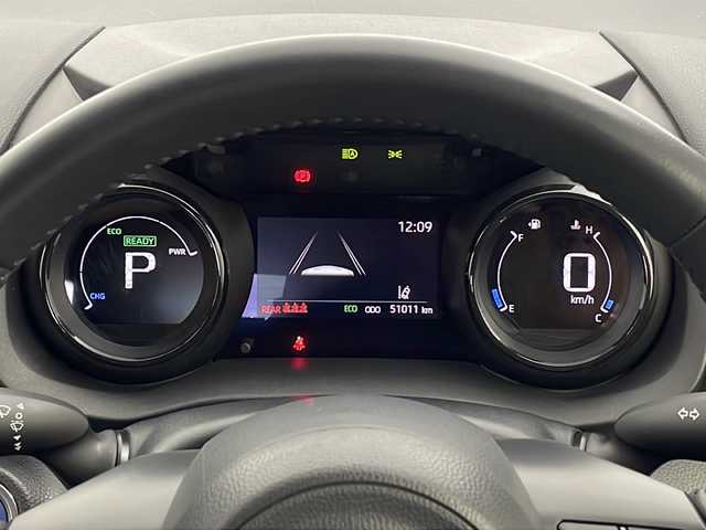 トヨタ ヤリス ハイブリッド Z 新潟県 2021(令3)年 5.1万km ホワイトパールクリスタルシャイン 純正ディスプレイオーディオ/・Bluetooth/フルセグ/バックモニター/トヨタセーフティセンス/レーダークルーズコントロ―ル/衝突被害軽減システム/レーンキープアシスト/純正ビルトインETC2.0/純正フロントドライブレコーダー（型式：CS-91FH）/純正エンジンスターター/純正フルエアロ/純正フロアマット/革調シートカバー/前席シートヒーター/純正LEDヘッドライト/オートライト/オートマチックハイビーム/純正16インチAW冬タイヤ/ABS/横滑り防止機能/前後コーナーセンサー/盗難防止装置