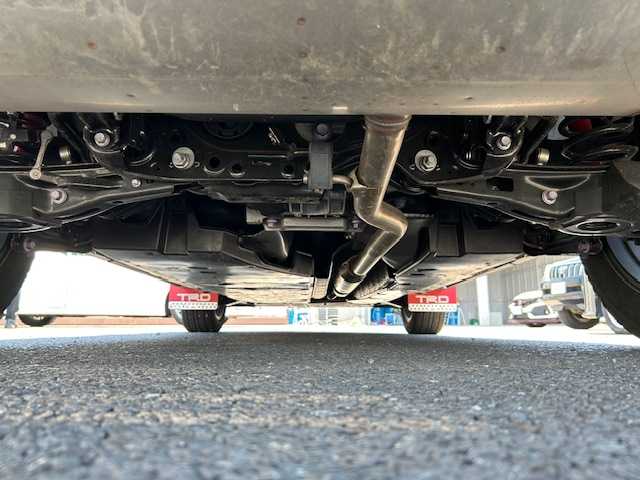 トヨタ ＲＡＶ４ アドベンチャー オフロードPKGⅡ 茨城県 2023(令5)年 0.3万km スーパーホワイトⅡ 純正ナビ /（BT/フルセグTV)/４WD /ETC /ドライブレコーダー /クルーズコントロール /全方位カメラ /シートヒーター /エアシート /パワーシート /コーナーセンサー前後 /LEDライト /ダウンヒルアシストコントロール