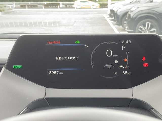 トヨタ プリウス Z 佐賀県 2023(令5)年 1.9万km プラチナホワイトパールマイカ 純正12.3インチナビ/パノラマミックビューモニター/プリクラッシュセーフティ/レーンディパーチャーアラート/ブラインドスポットモニター/クリアランスソナー/リアクロストラフィックアラート/アダプティブクルーズコントロール/オートハイビーム/デジタルインナーミラー（前方録画機能付き）/パーキングアシスト/ETC2.0/ワイアレス充電/電動パーキングブレーキ/オートブレーキホールド/ステアリングヒーター/ステアリングリモコン/AC100V/レザーシート/シートヒーター/エアシート/メモリ付きパワーシート/プッシュスタート/スマートキー/LEDヘッドライト/純正アルミホイール