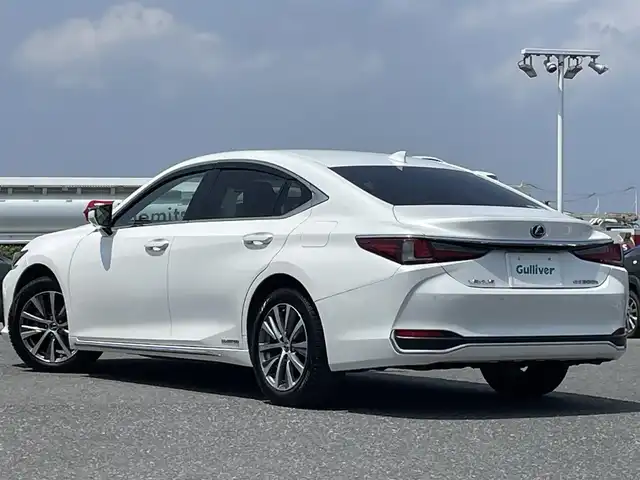 レクサス ＥＳ 300h バージョンL 島根県 2020(令2)年 9.9万km ソニッククォーツ サンルーフ/純正ナビ/CD/DVD/DTV/Bluetooth/USB/パノラミックビューモニター/デジタルミラー /レーダークルーズコントロール/クリアランスソナー/BSM/HUD/LEDオートライト/オートハイビーム/ビルトインETC2.0/ベージュレザーシート/パワーシート/メモリーシート /シートヒーター /シートベンチレーション /ステアリングヒーター/ステアリングスイッチ/パドルシフト/ドライブレコーダー/AC100V電源