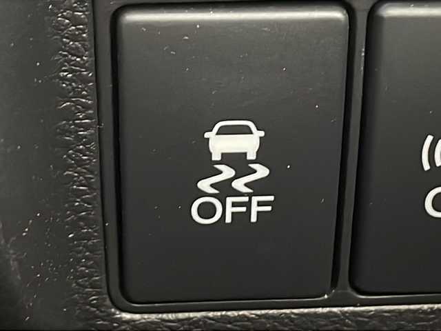 ホンダ ヴェゼル ハイブリッド Z 愛知県 2014(平26)年 1.3万km ルーセブラックM 純正ナビ【NVF-8438ZH】/　(フルセグTV/AM/FM/CD/Bluetooth)/シティーブレーキアクティブシステム/リアクティブフォースペダル/バックカメラ/純正ビルトインETC/LEDヘッドライト/フォグランプ/パドルシフト/ステアリングスイッチ/純正フロアマット/純正17インチアルミホイール/電動格納ウィンカーミラー/ドアバイザー/エアバッグ(W+サイド＋カーテン)/プッシュスタート