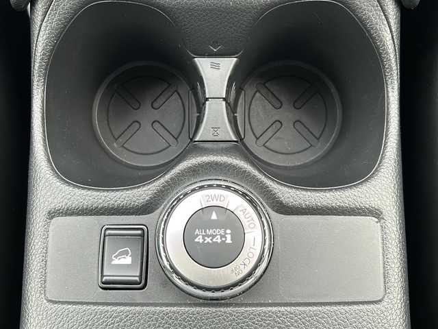 日産 エクストレイル 20Xi 石川県 2018(平30)年 1.9万km ブリリアントホワイトパール 9インチ純正SDナビ【CD/DVD/FM/AM/フルセグ/Bluetooth】/全方位カメラ/デジタルインナーミラー/前方ドライブレコーダー/ETC/４WD/寒冷地仕様/プロパイロット/パワーバックドア/レーダークルーズコントロール/前後コーナーセンサー/LEDヘッドライト/オートライト/横滑り防止/ダウンヒルアシストコントロール