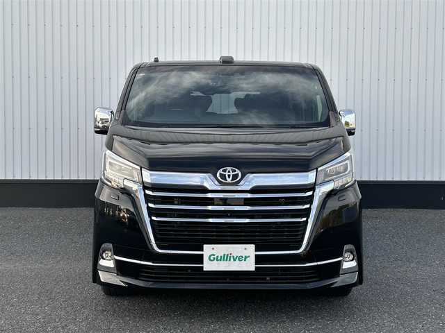 トヨタ グランエース プレミアム 千葉県 2021(令3)年 2.9万km ブラック 純正8インチナビ/(AM/FM、BT、TV、MIRACAST)/アラウンドビューモニター/衝突被害軽減システム/車線逸脱警報/オートクルーズコントロール/フリップダウンモニター/レザーシート/全席パワーシート/デジタルインナーミラー/両側パワースライドドア/横滑り防止装置/ETC/前後ドライブレコーダー/アイドリングストップ/LEDヘッドライト/フォグランプ/オートライト/ウィンカーミラー/電動格納ミラー/純正17インチAW/シートヒーター/エアシート/シートリフター/ステアリングヒーター/プッシュスタート/スマートキー/フロアマット/スペアキー/取扱説明書/保証書
