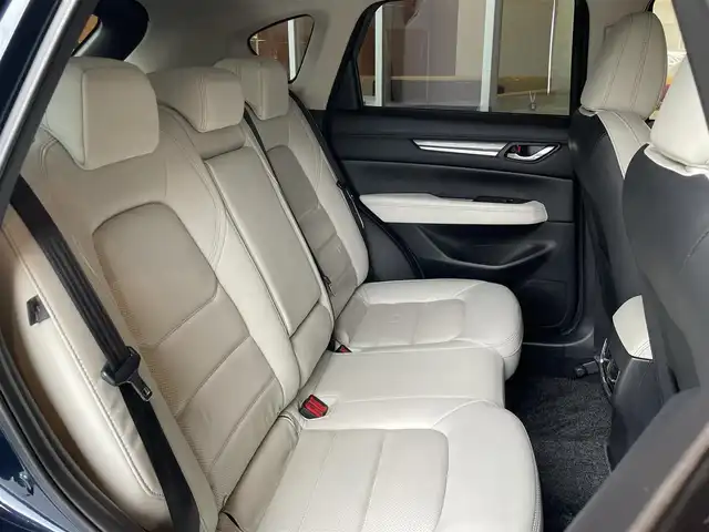 マツダ ＣＸ－５ XD Lパッケージ 茨城県 2021(令3)年 3.2万km ディープクリスタルブルーマイカ 純正エアロパーツ/レーダークルーズコントロール/レーンキープアシスト/純正10.5インチモニターナビゲーションシステム/フルセグTV/全方位カメラ/ヘッドアップディスプレイ/アイボリーレザーシート/シートヒーター/パワーシート/スマートキー/パワーバックドア/前後コーナーセンサー/純正19インチアルミホイール/LEDヘッドライト/オートライト/パドルシフト/ステアリングヒーター/ドライブレコーダー/ETC車載器/ステアリングスイッチ