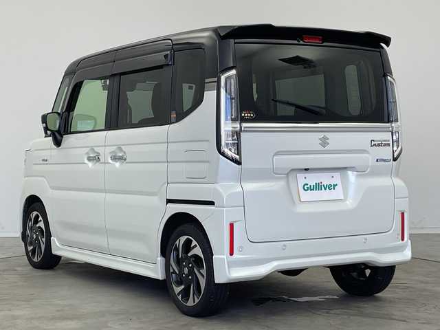 スズキ スペーシア カスタム HYBRID XS 新潟県 2024(令6)年 1.3万km ピュアホワイトパール/ブラック2トーン 4WD/純正メモリナビ/　フルセグTV/Bluetooth/CD/DVD/USB/レーダークルーズコントロール/全方位モニター/衝突被害軽減ブレーキ/レーンキープアシスト/前後コーナーセンサー/ハーフレザーシート/前席シートヒーター/両側パワースライドドア/前後ドライブレコーダー/ビルトインETC/アイドリングストップ/横滑り防止装置/オートマチックハイビーム/LEDヘッドライト/オートライト/ステアリングヒーター/シーケンシャルウインカー/ヘッドアップディスプレイ/社外AWセット冬タイヤ積込/レザーステアリング/ステアリングスイッチ/禁煙車
