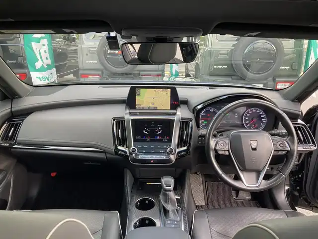トヨタ クラウン ハイブリッド RS アドバンス 鳥取県 2018(平30)年 7.9万km ブラック トヨタセーフティセンス/サンルーフ/メーカー8型ナビ/・フルセグ/・Bluetooth/・CD/DVD/パノラミックビューモニター/黒革シート/・前席シートヒーター/・前席ベンチレーション/・前席パワーシート/・D席メモリーシート/ステアリングヒーター/ビルトインETC2.0/スマートキー/プッシュスタート/レーダークルーズコントロール/純正ドライブレコーダー/純正18AW/ブラインドスポットモニター/ヘッドアップディスプレイ/LEDヘッドライト/オートライト/オートマチックハイビーム/W＆サイドエアバック/カーテンエアバック/置くだけ充電