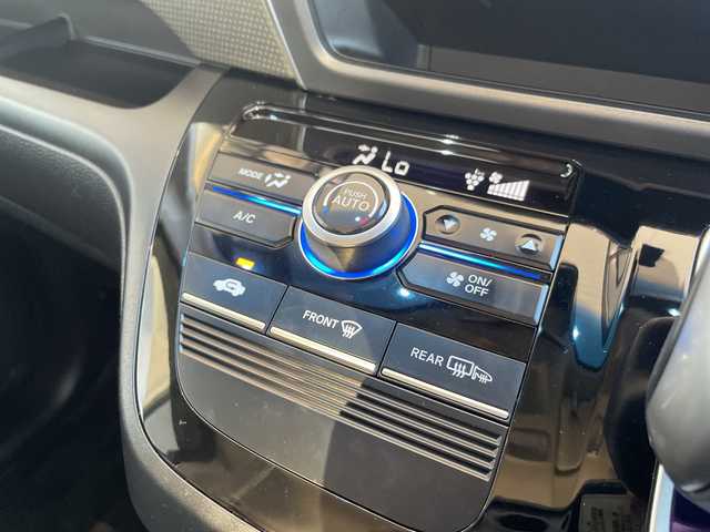 ホンダ フリード＋ ハイブリット G ホンダセンシング 愛知県 2016(平28)年 6.5万km モダンスティールM 衝突軽減システム/純正７型SDナビ/レーダークルーズコントロール/両側パワースライドドア/バックカメラ/LEDヘッドライト/ドライブレコーダー/ETC/ステアリングスイッチ/スマートキー/プッシュスタート/フルセグ/CD/DVD/Bluetooth