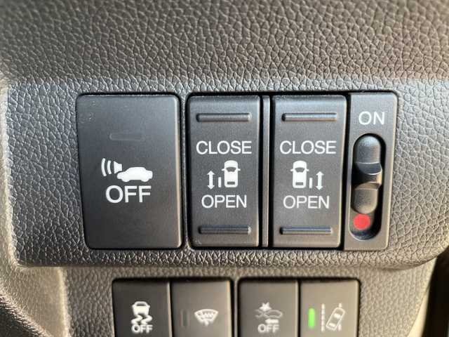 ホンダ フリード＋ ハイブリット G ホンダセンシング 愛知県 2016(平28)年 6.5万km モダンスティールM 衝突軽減システム/純正７型SDナビ/レーダークルーズコントロール/両側パワースライドドア/バックカメラ/LEDヘッドライト/ドライブレコーダー/ETC/ステアリングスイッチ/スマートキー/プッシュスタート/フルセグ/CD/DVD/Bluetooth